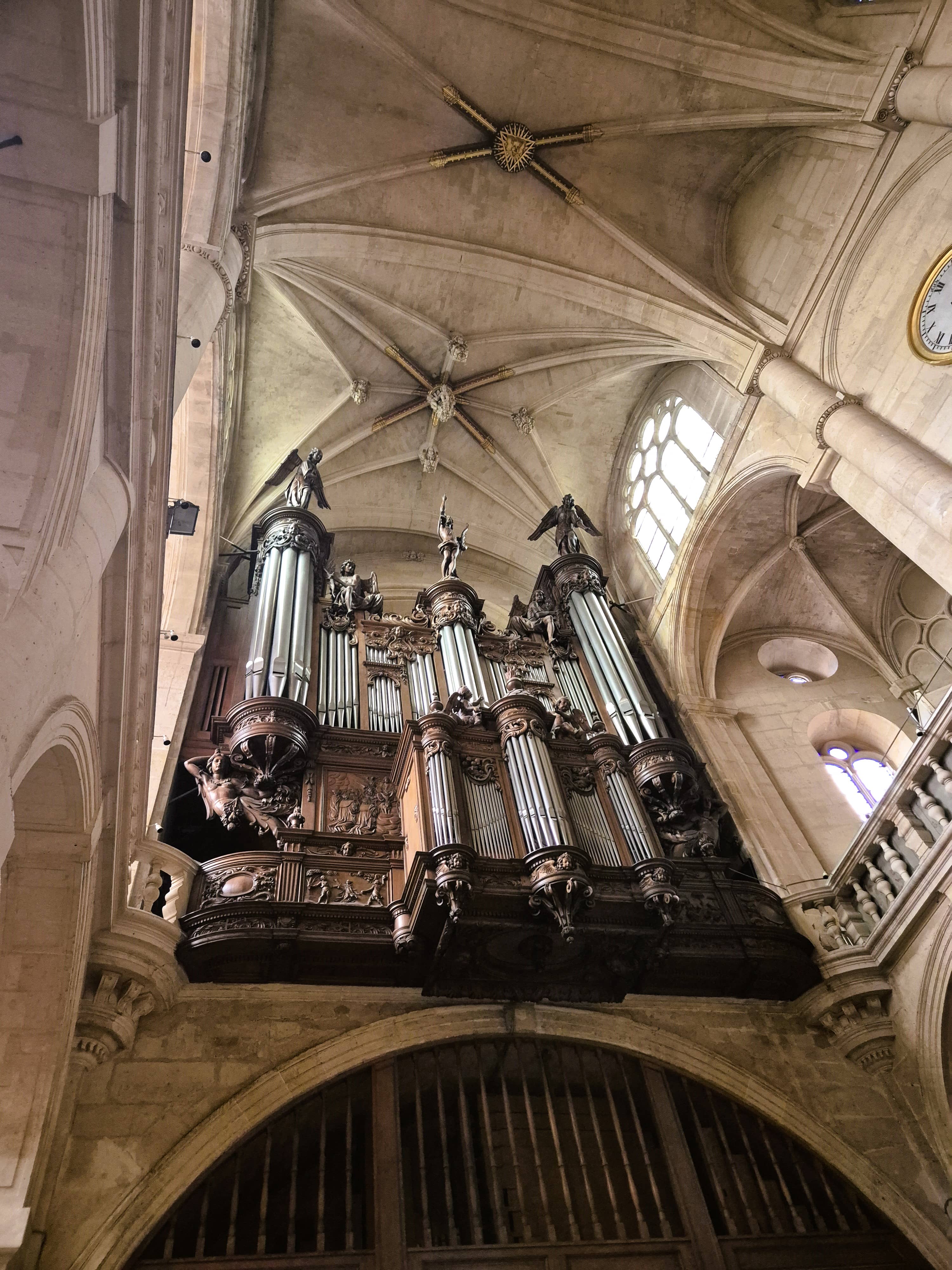 不大的主管風琴