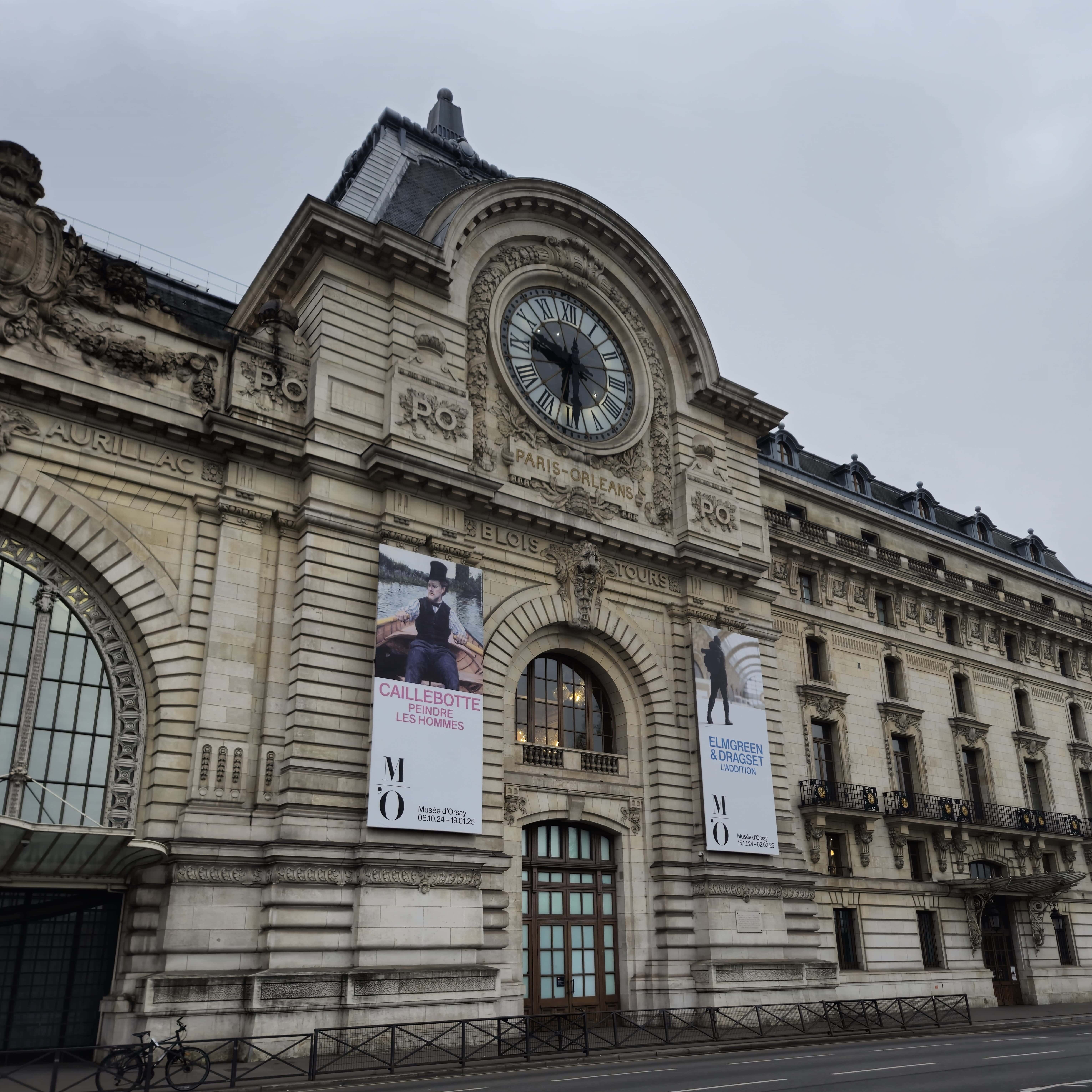 奧賽的鈡外觀,早上九點半